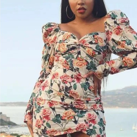 PrettyLittleThing Jewelry - NWT PrettyLittle Thing nude rose print puff sleeves dress size 14